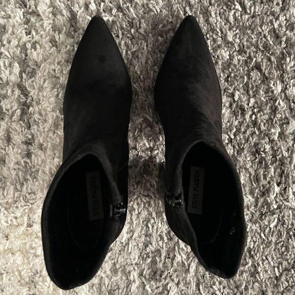 NWOB Steve Madden Touchdown Booties - Picture 5 of 10